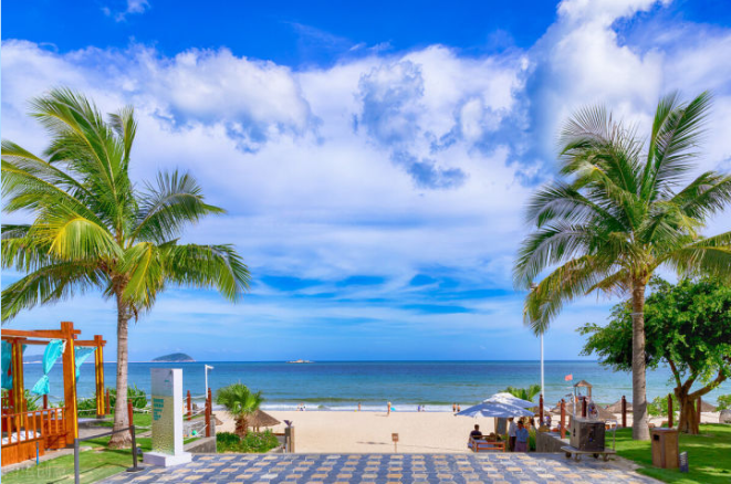 外交部发言人点赞海南，开放门户、绿色发展，共建共享的未来之岛